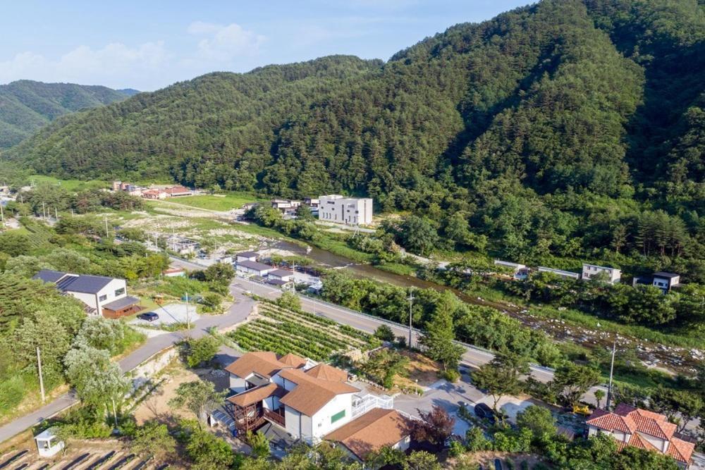 Gangneung Chunja Yeoinsook Hotel Luaran gambar